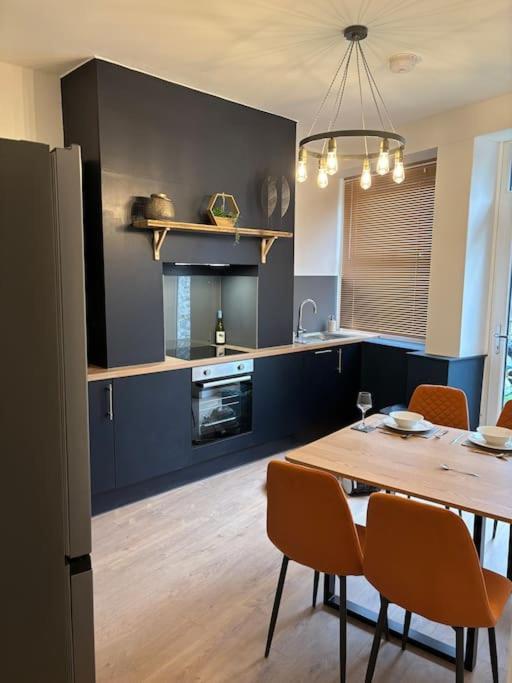 Stunning House Sleeps 7 - Parking Villa Buxton  Exteriör bild